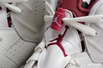 650 Comfortable 6 Jordan 384664-116 Maroon Retro 0822